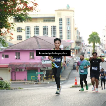 Runner Photo 7668673