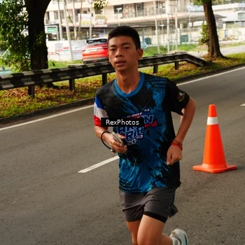 Runner Photo 7668674