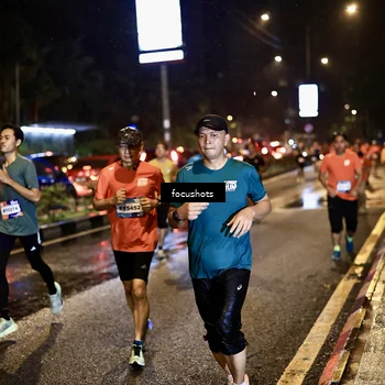 Runner Photo 7668677
