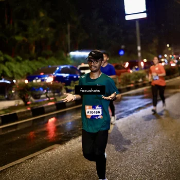 Runner Photo 7668681