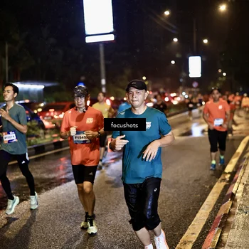 Runner Photo 7668684