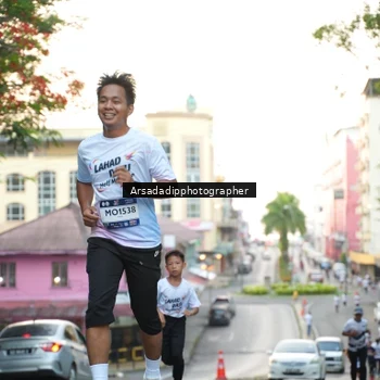Runner Photo 7668685