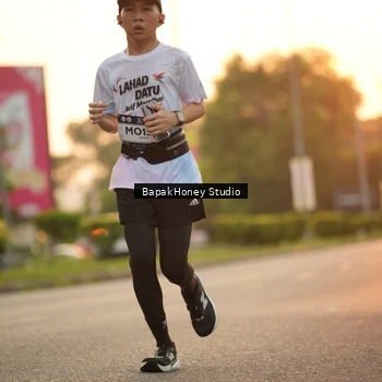 Runner Photo 7668696