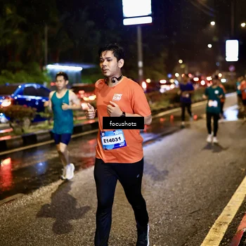 Runner Photo 7668729