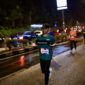 Runner Photo 7668739
