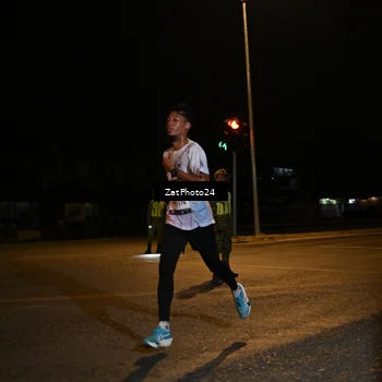 Runner Photo 7668746