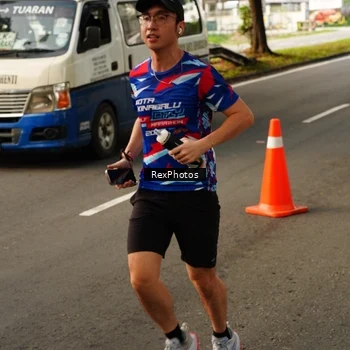Runner Photo 7668753