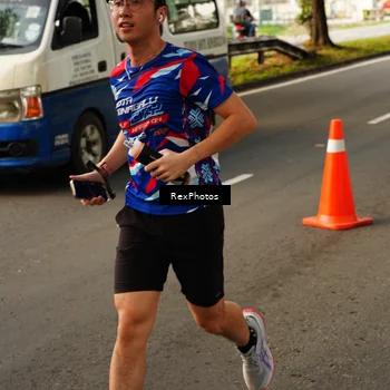 Runner Photo 7668777