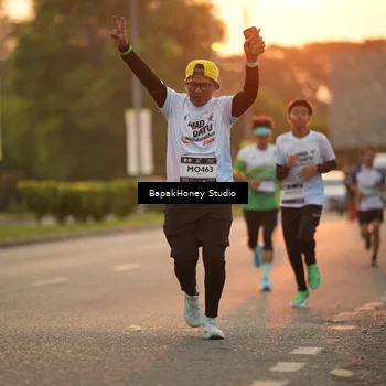 Runner Photo 7668780