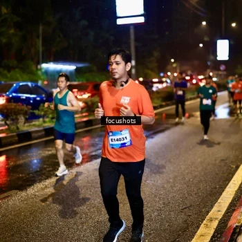 Runner Photo 7668785