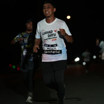 Runner Photo 7668808