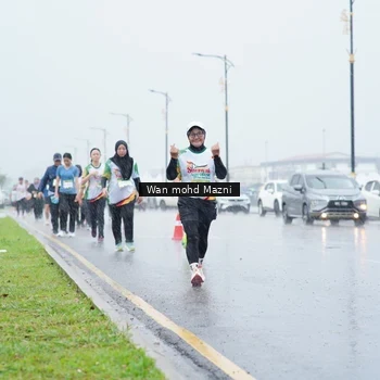 Runner Photo 7668813
