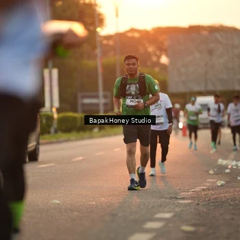 Runner Photo 7668819