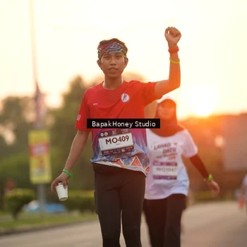 Runner Photo 7668870