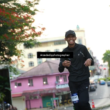 Runner Photo 7668874