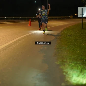 Runner Photo 7668897