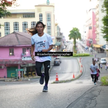 Runner Photo 7668936