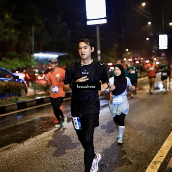 Runner Photo 7668938