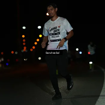 Runner Photo 7668944