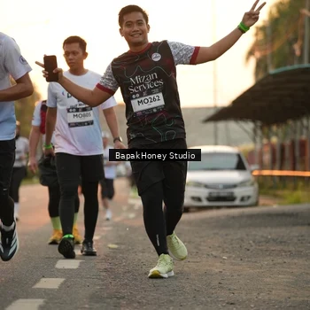 Runner Photo 7668973