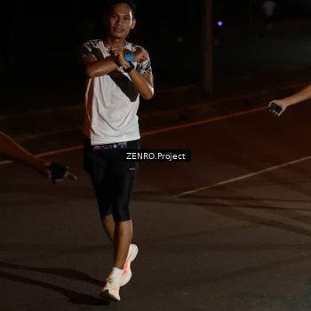 Runner Photo 7668986