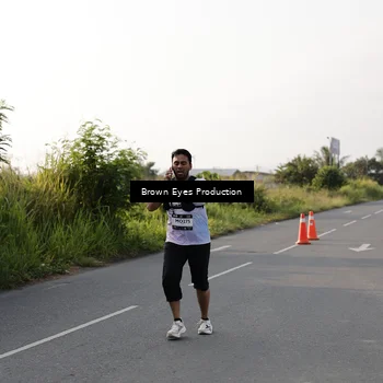 Runner Photo 7668993