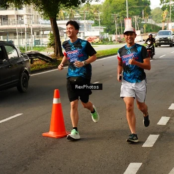 Runner Photo 7668995