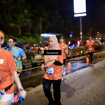 Runner Photo 7669002