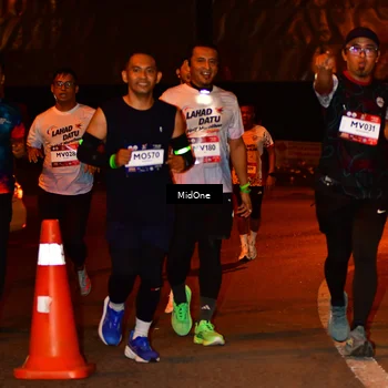 Runner Photo 7669008