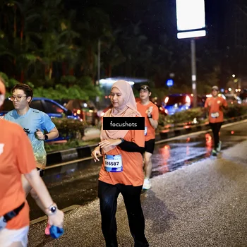 Runner Photo 7669015