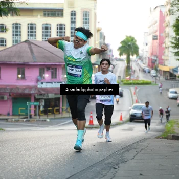 Runner Photo 7669019