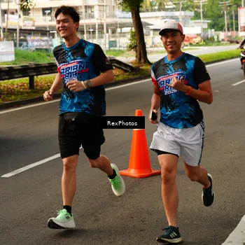 Runner Photo 7669030