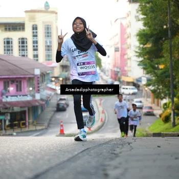 Runner Photo 7669034