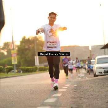 Runner Photo 7669046