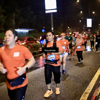 Runner Photo 7669051