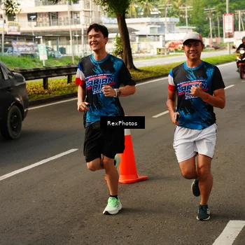 Runner Photo 7669057