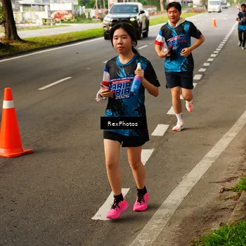 Runner Photo 7669070