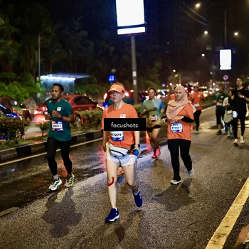 Runner Photo 7669075
