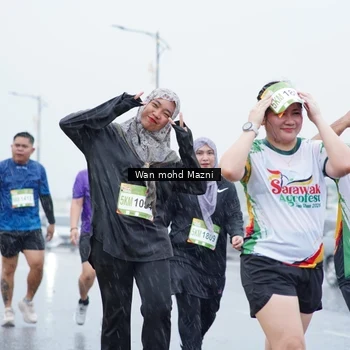 Runner Photo 7669079