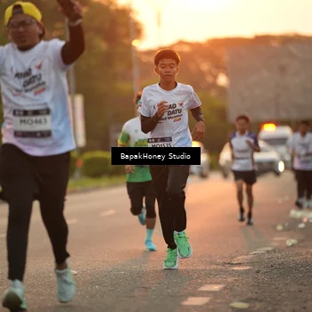 Runner Photo 7669082