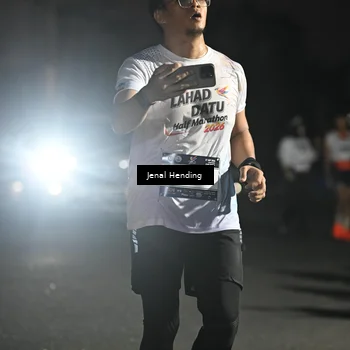 Runner Photo 7669101