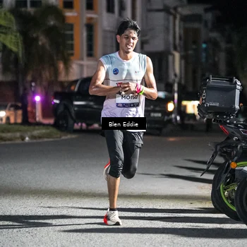 Runner Photo 7669118