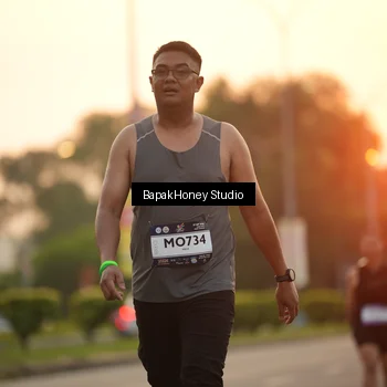 Runner Photo 7669119