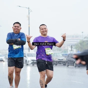 Runner Photo 7669129