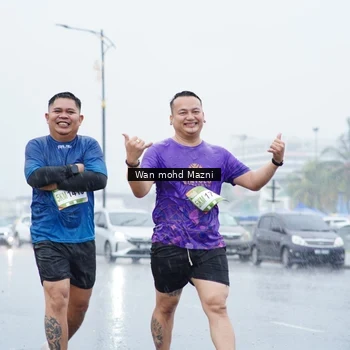 Runner Photo 7669149