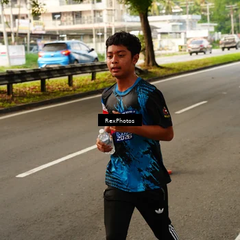 Runner Photo 7669150
