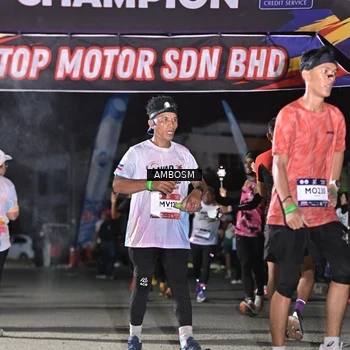 Runner Photo 7669173