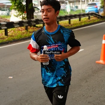Runner Photo 7669182