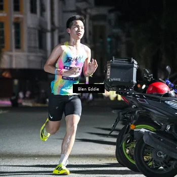 Runner Photo 7669184