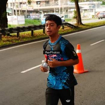 Runner Photo 7669192
